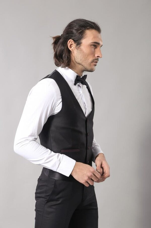 Collar and Pockets Modeled Black 3 Piece Tuxedo | Wessi