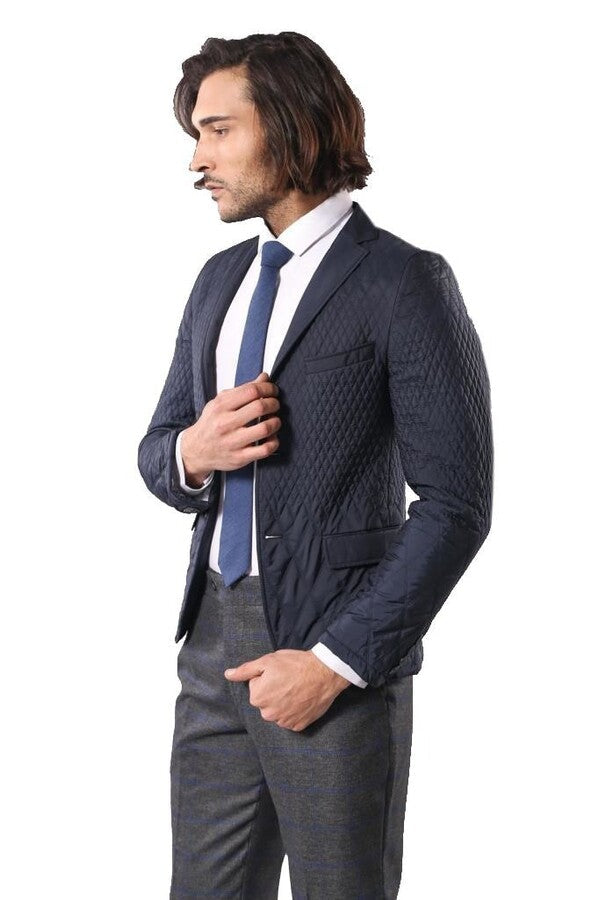 Blazer acolchado azul marino de corte entallado - Wessi