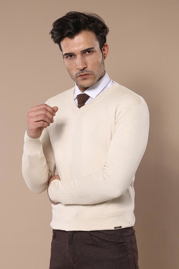 V Neck Cream Sweater - Wessi