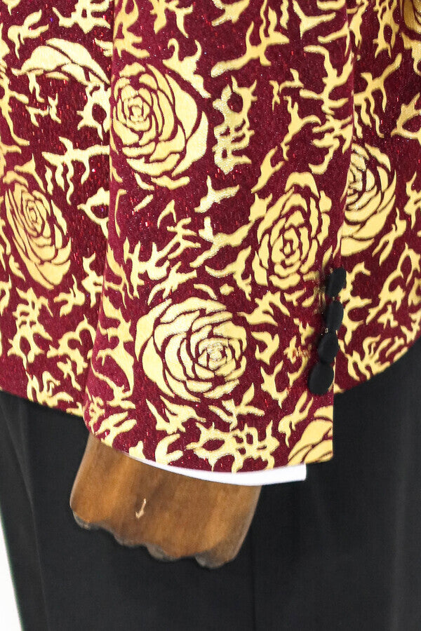 Blazer de fiesta ajustado para hombre en color burdeos con estampado de rosas doradas - Wessi