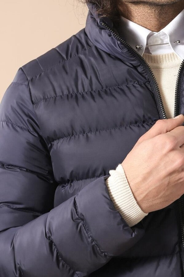 Chaqueta de plumas corta azul marino para hombre | Wessi