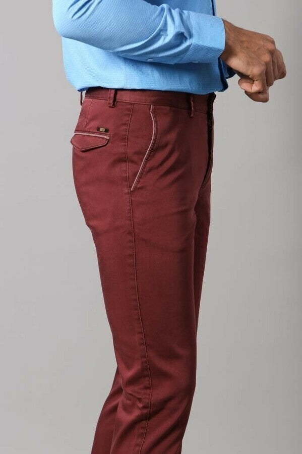 Pantalones burdeos con bolsillos de parche para hombre - Wessi