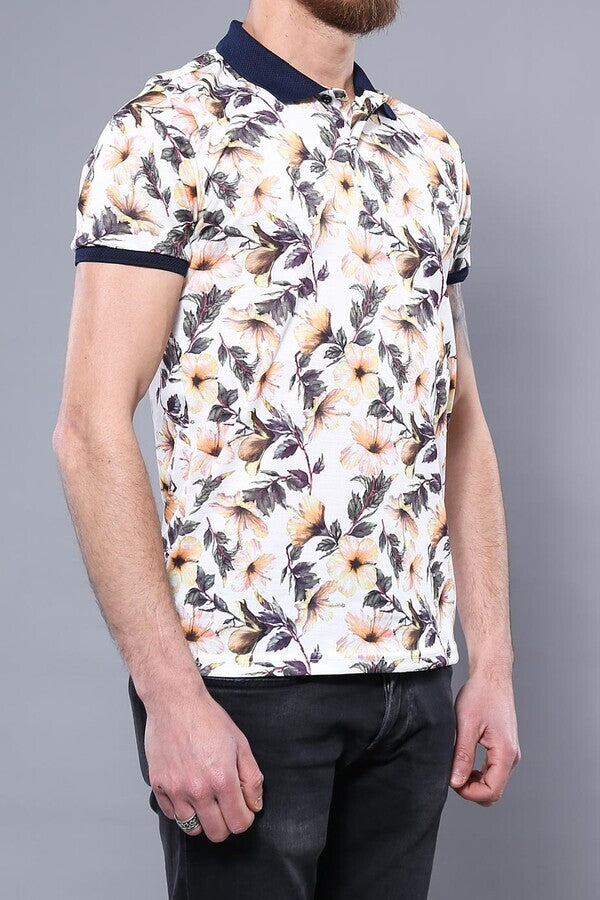 Camiseta naranja con estampado floral y cuello alto - Wessi