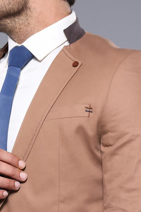 Blazer beige de cuello alto con un botón para hombre - Wessi