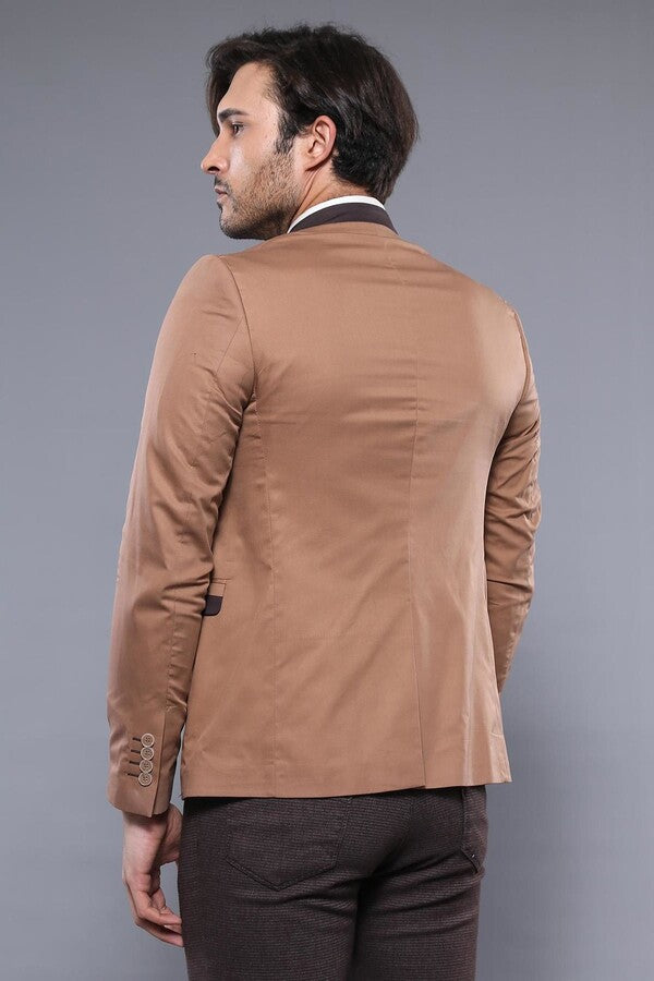 Blazer beige de cuello alto con un botón para hombre - Wessi