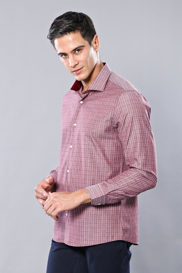 Slim-Fit Burgundy Plaid Shirt | Wessi