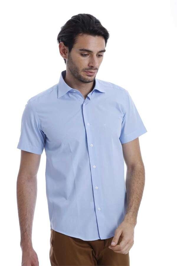 Camisa de hombre de algodón y poliéster azul de manga corta y corte entallado - Wessi