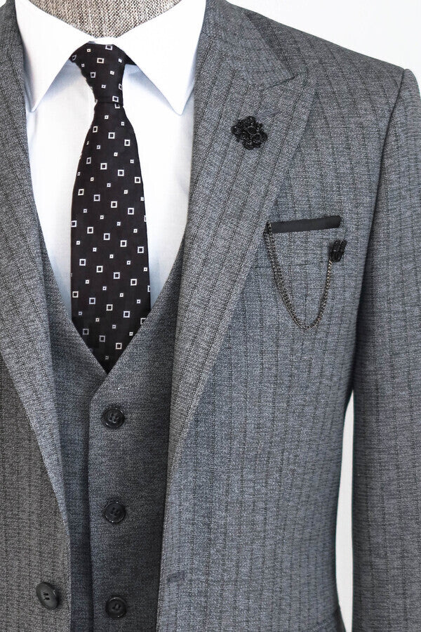 Traje de hombre gris con chaleco a rayas - Wessi