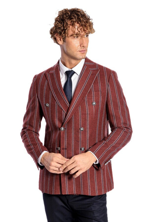 Blazer cruzado a rayas con solapa ancha para hombre en color burdeos - Wessi