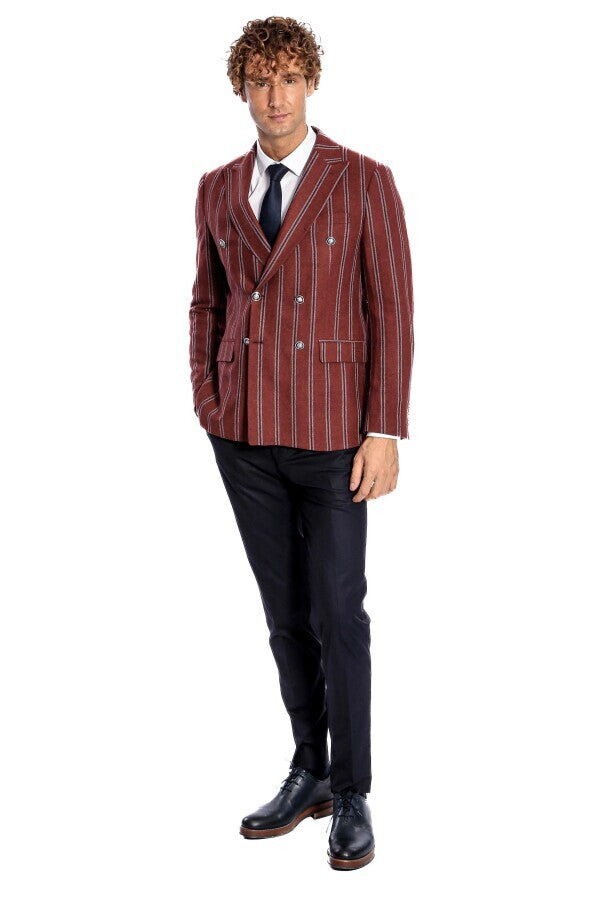 Blazer cruzado a rayas con solapa ancha para hombre en color burdeos - Wessi